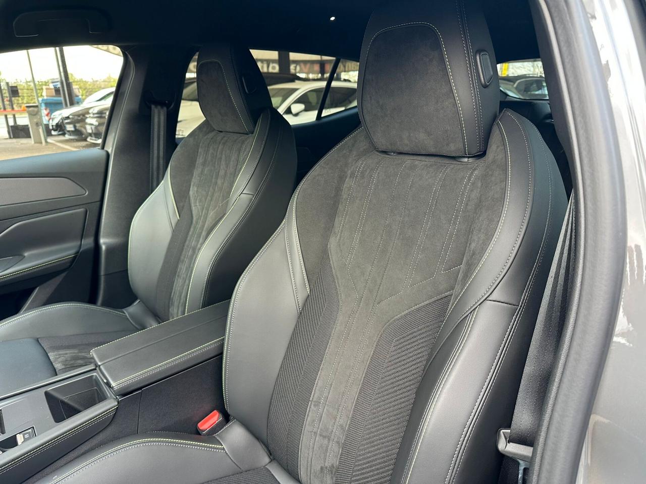 Peugeot 408 Hybrid 145 e-DCS6 GT my25