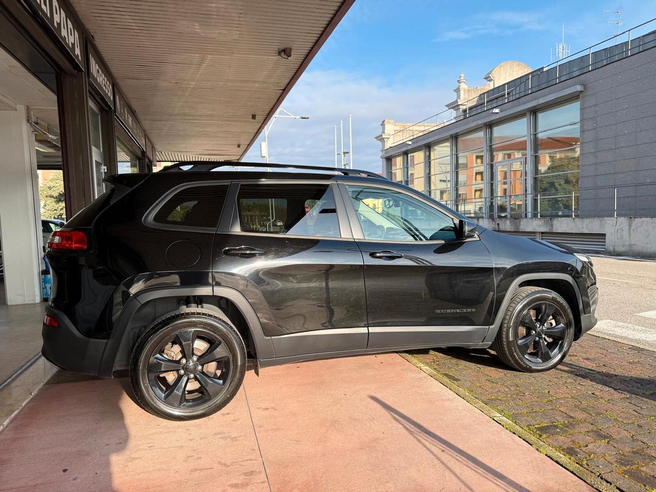 Jeep Cherokee 2.2 Mjt II 4WD Active Drive I Night Eagle