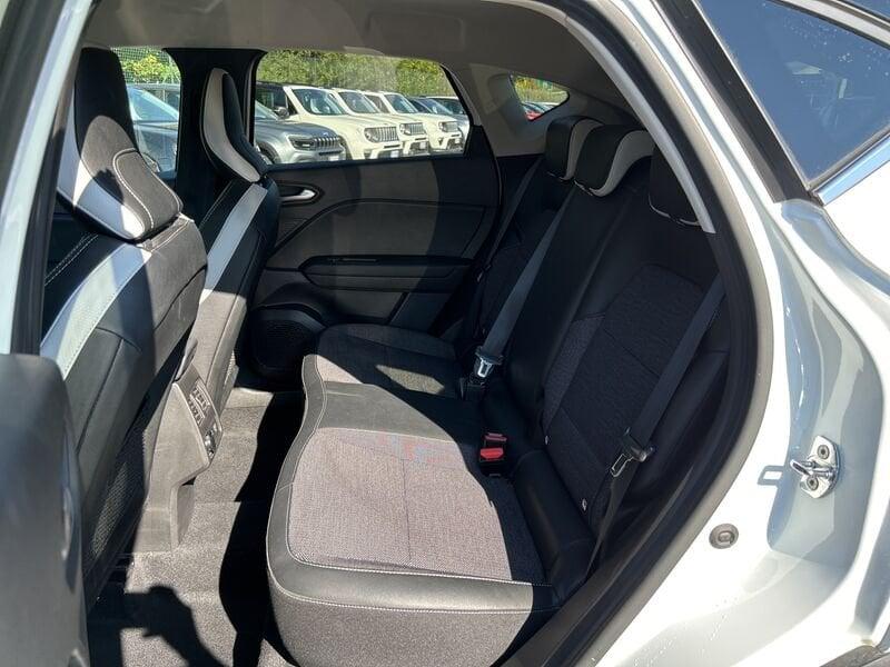 Renault Captur II 2019 1.6 E-Tech phev Intens 160cv auto my21
