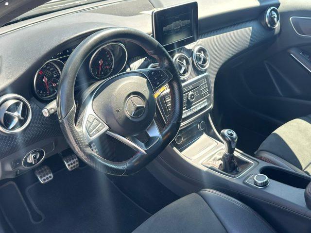 MERCEDES-BENZ A 180 Premium