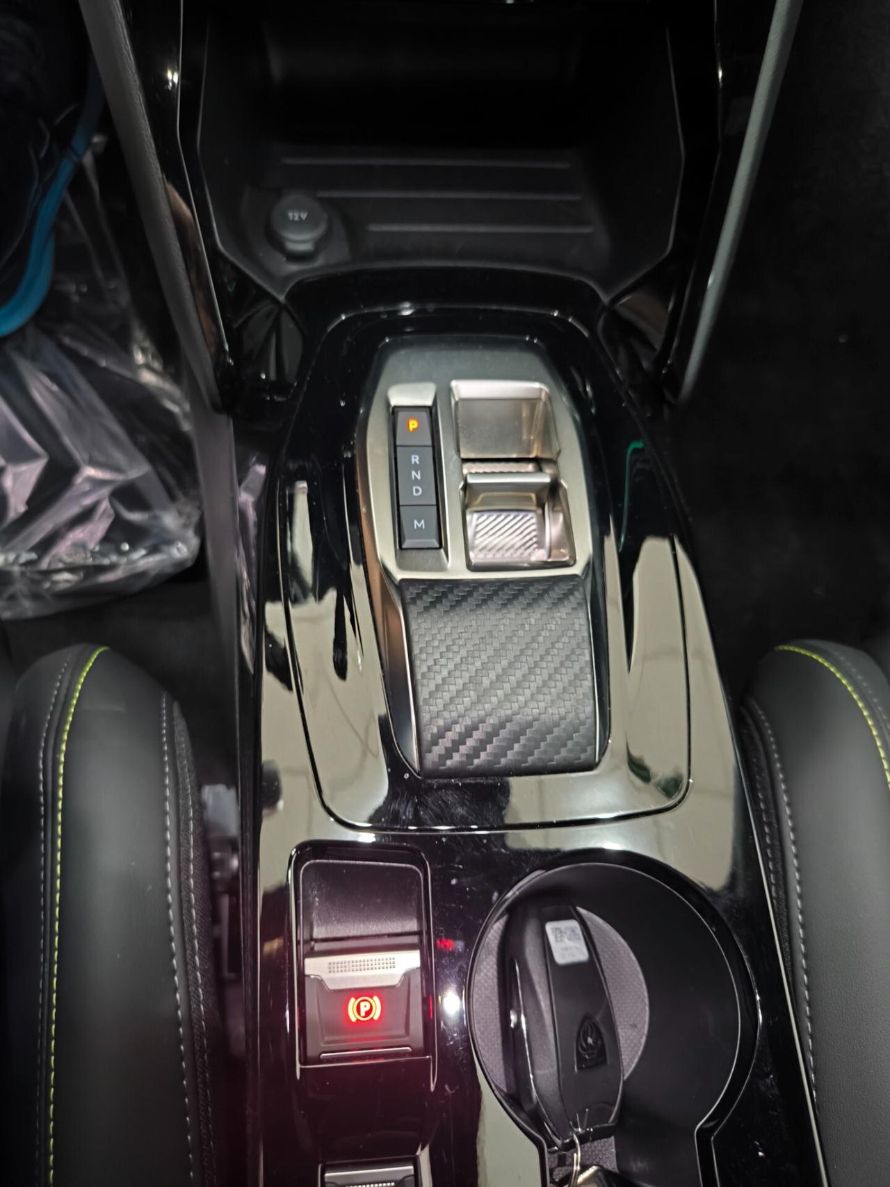 Peugeot 208 Hybrid 145 e-DCS6 GT Exclusive
