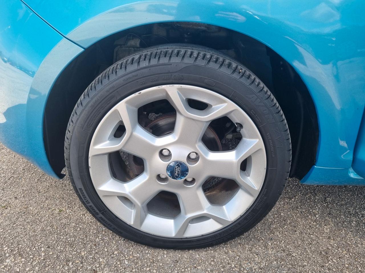 Ford Ka 1.3 TDCi 75CV Titanium EURO 4