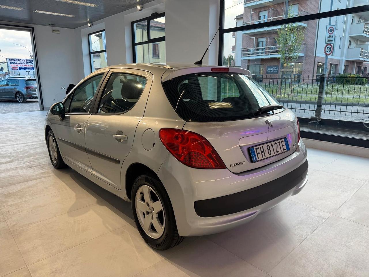 Peugeot 207 1.4 5p. OK NEOPATENTATI