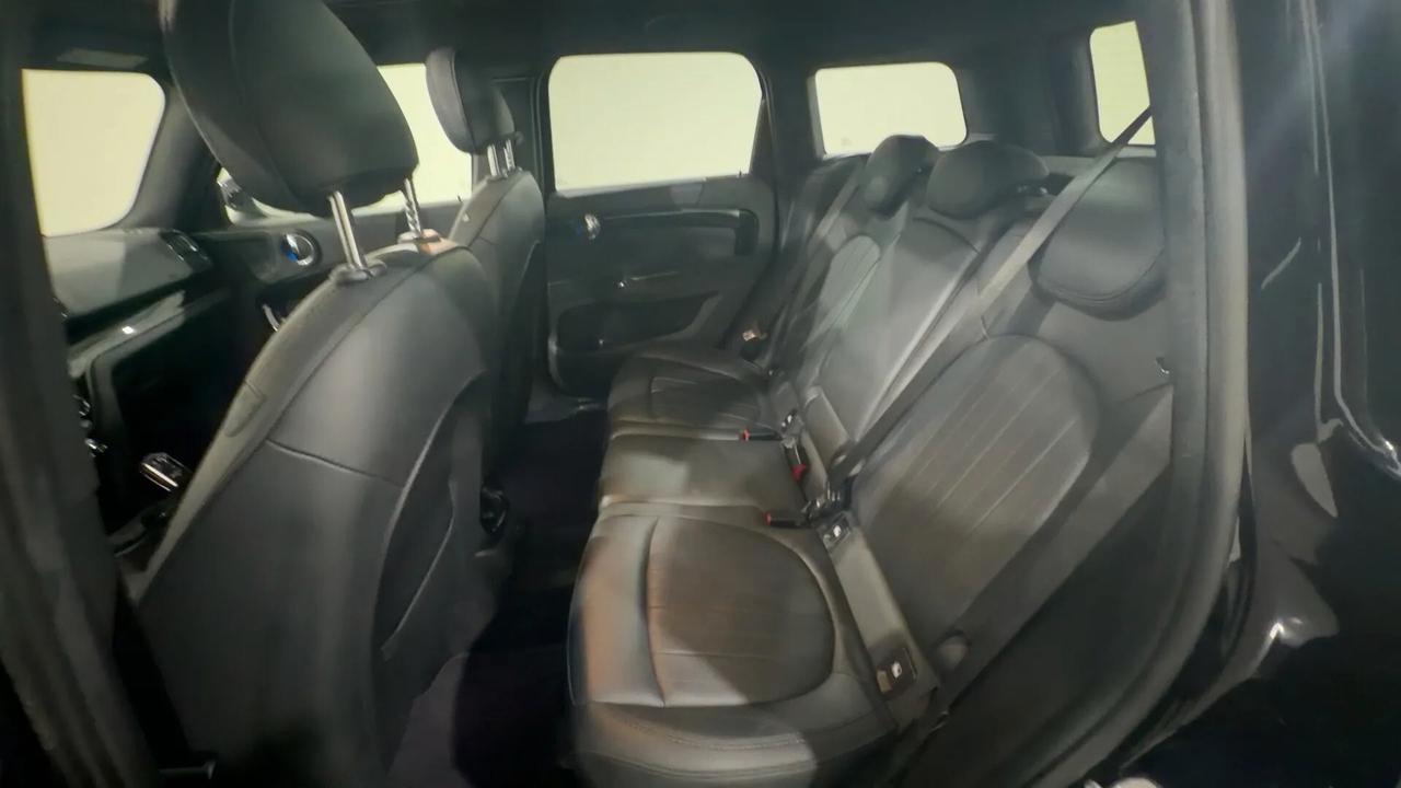 Mini Cooper Countryman 1.5 Essential Full