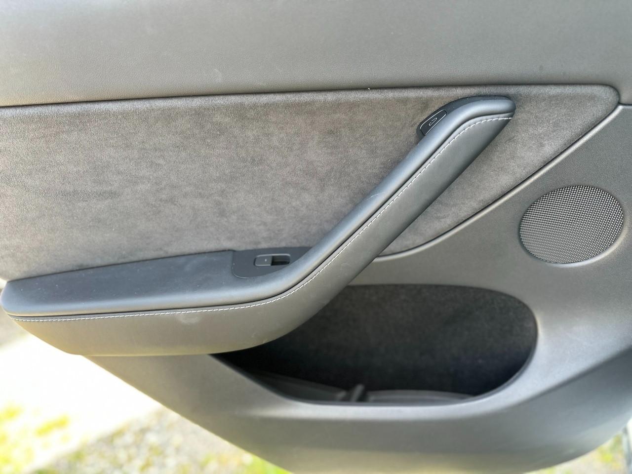 TESLA Model Y 2021 - Model Y Single Motor rwd