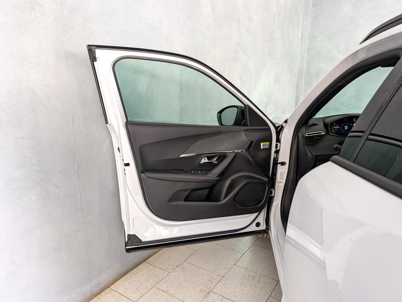 Peugeot 2008 ii 1.2 puretech 100cv Allure
