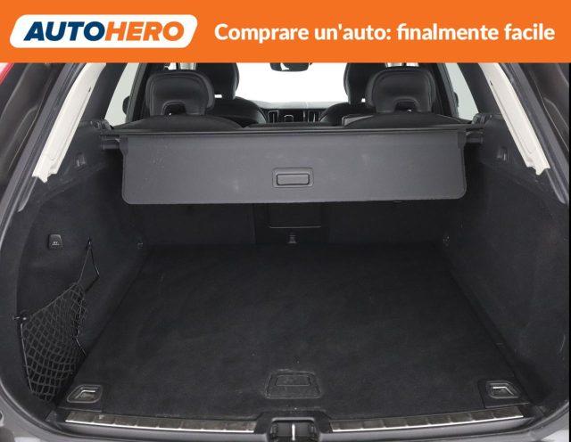 VOLVO XC60 B4 (d) AWD Geartronic Momentum Pro