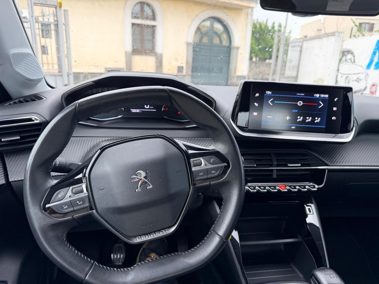 Peugeot 208 BlueHDi 102 cv