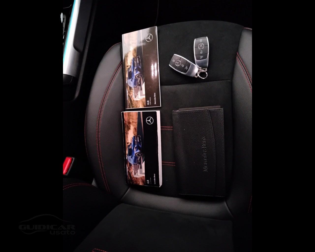 Mercedes-Benz GLB - X247 2019 - GLB 180 d Premium auto