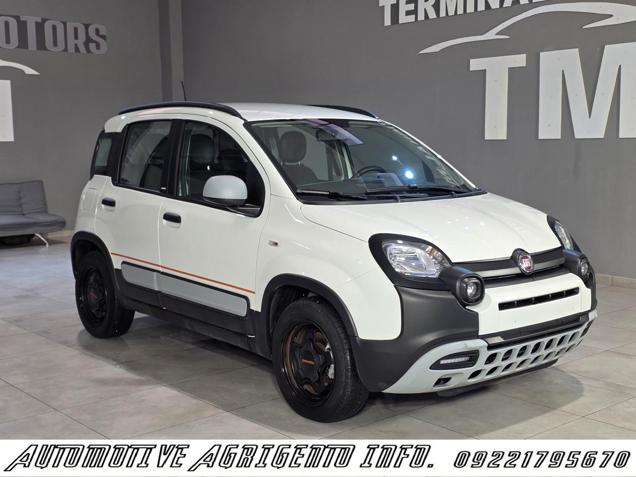 Fiat Panda 1.0 FireFly S&S Hybrid Garmin