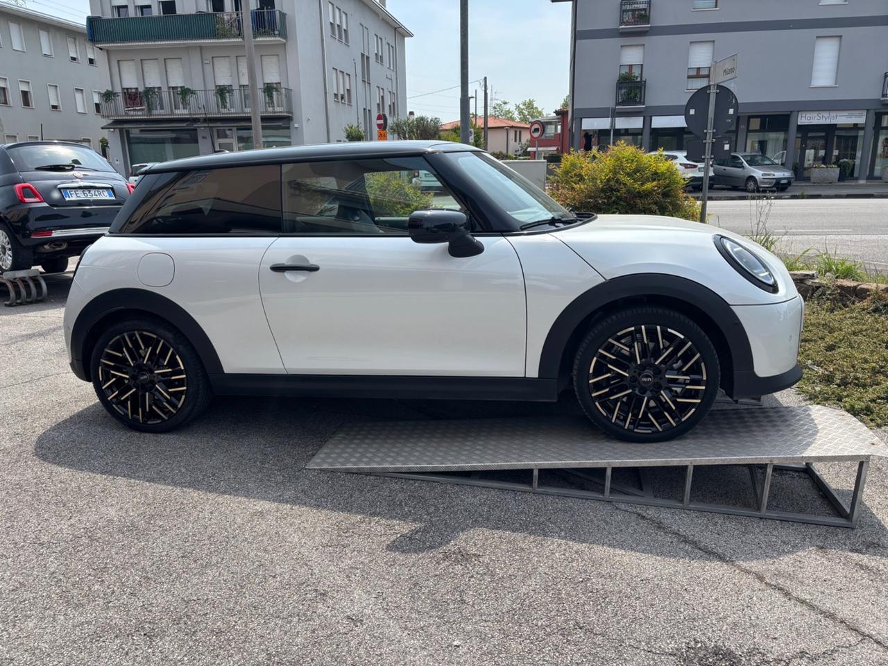 Mini 1.5 Cooper Essential