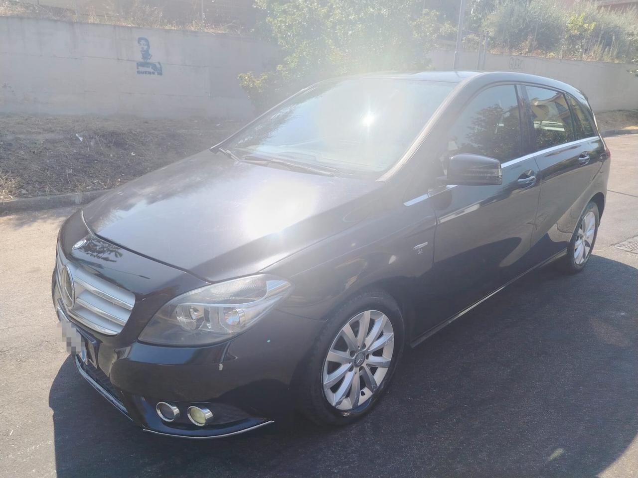 Mercedes-benz B 180 Premium