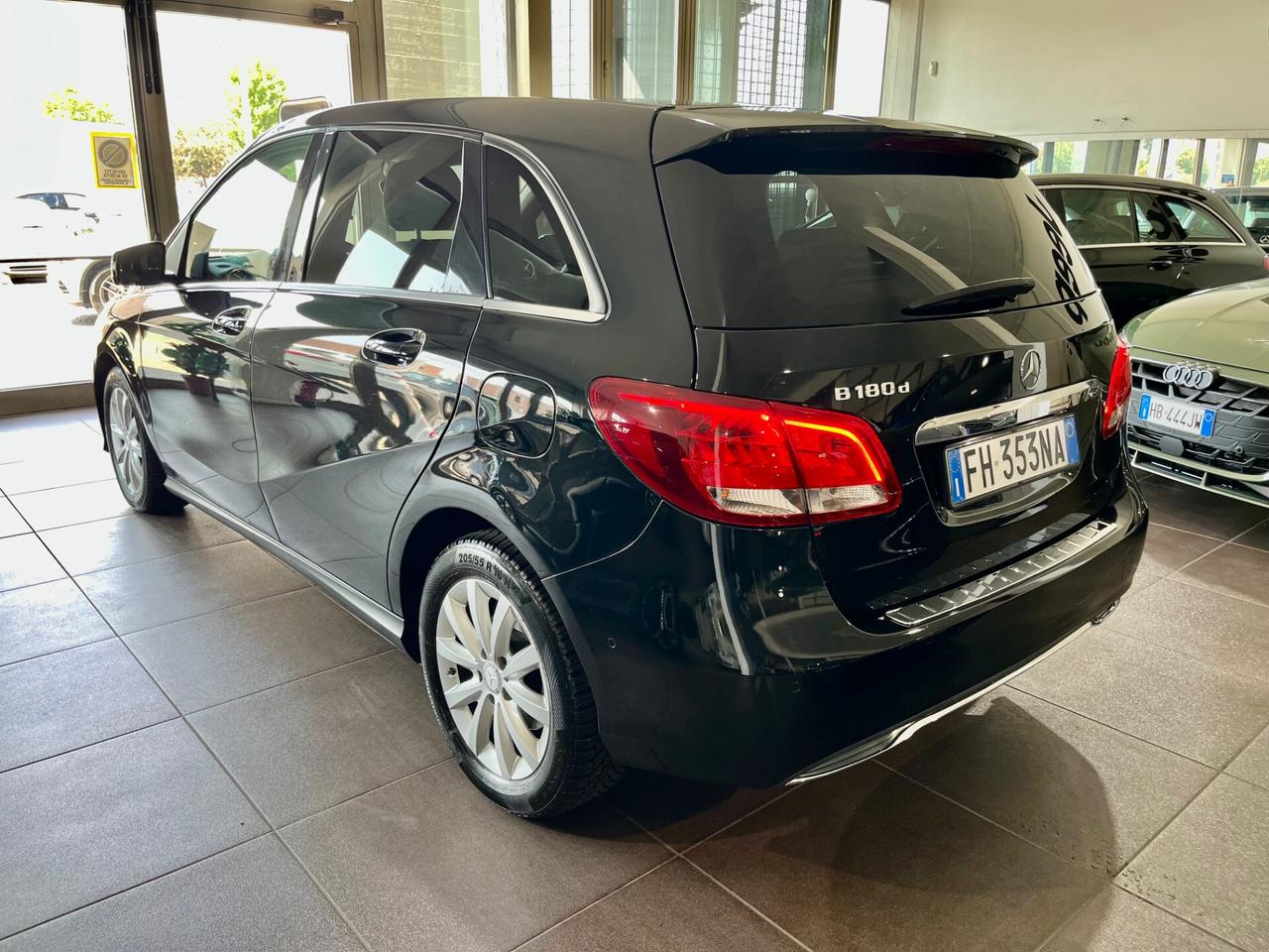 Mercedes-benz B 180 d Automatic Executive