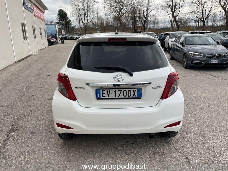 Toyota Yaris III 2011 Benzina 3p 1.0 Lounge