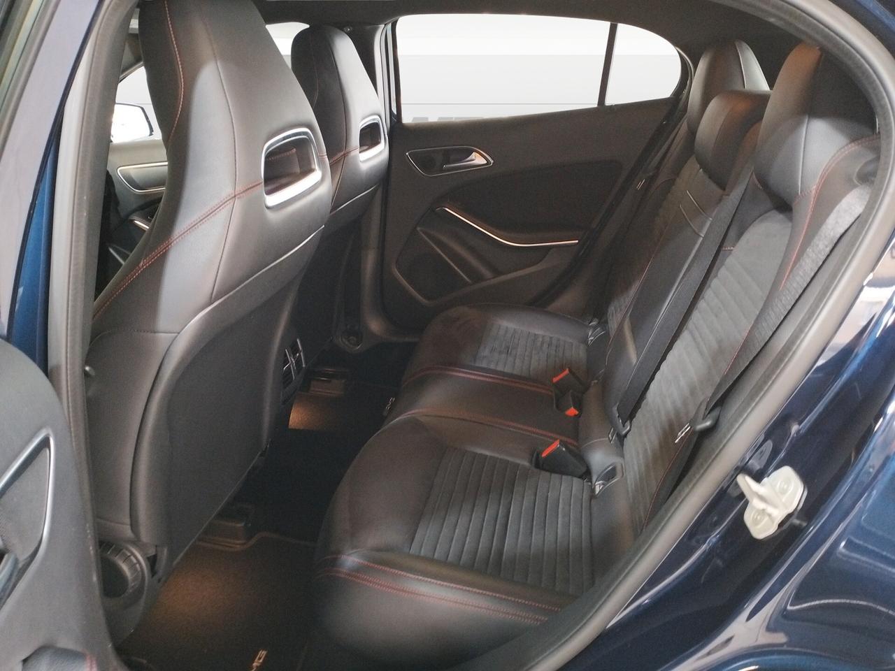 Mercedes-Benz GLA 200 GLA-X156 d Premium 4matic auto pacchetto Amg