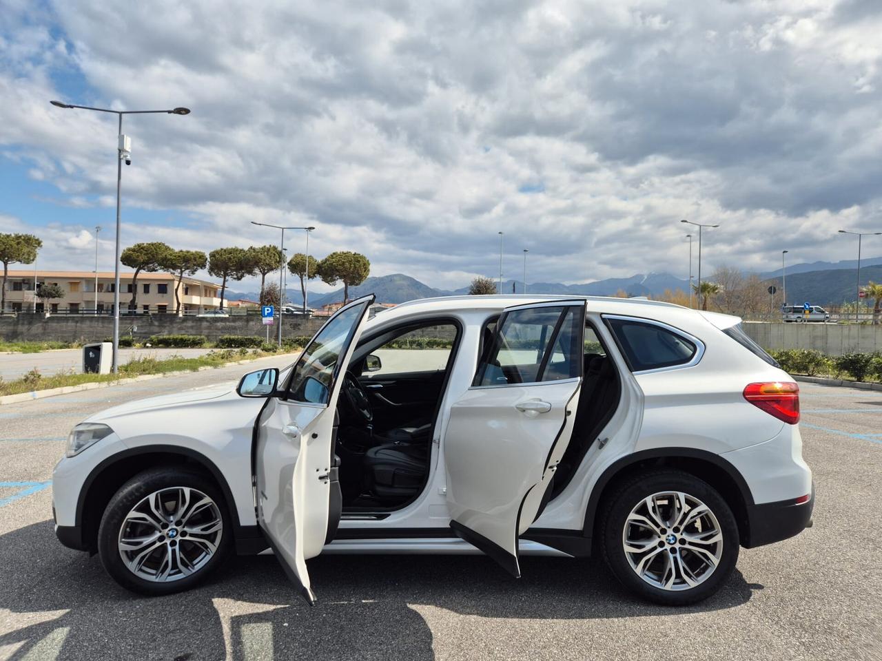 Bmw X1 sDrive18d xLine