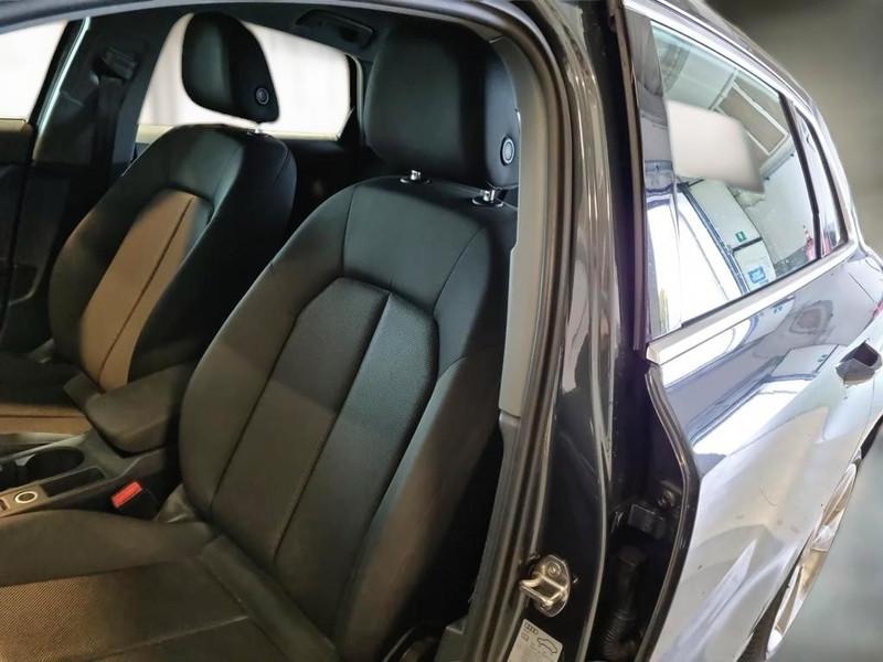 AUDI A3 SPORTBACK 30 TDI Business Advanced