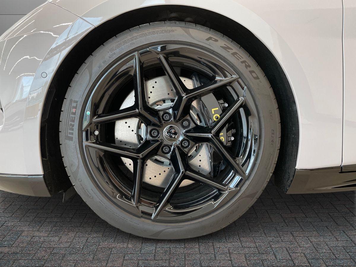 LOTUS EMEYA 600 GT SE