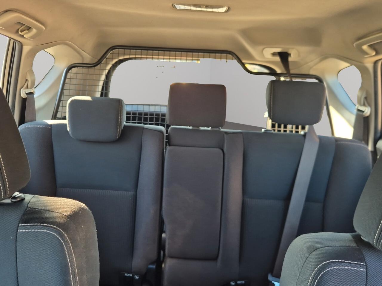 Toyota RAV 4 RAV4 2.0 D-4D 2WD Style White Ed.