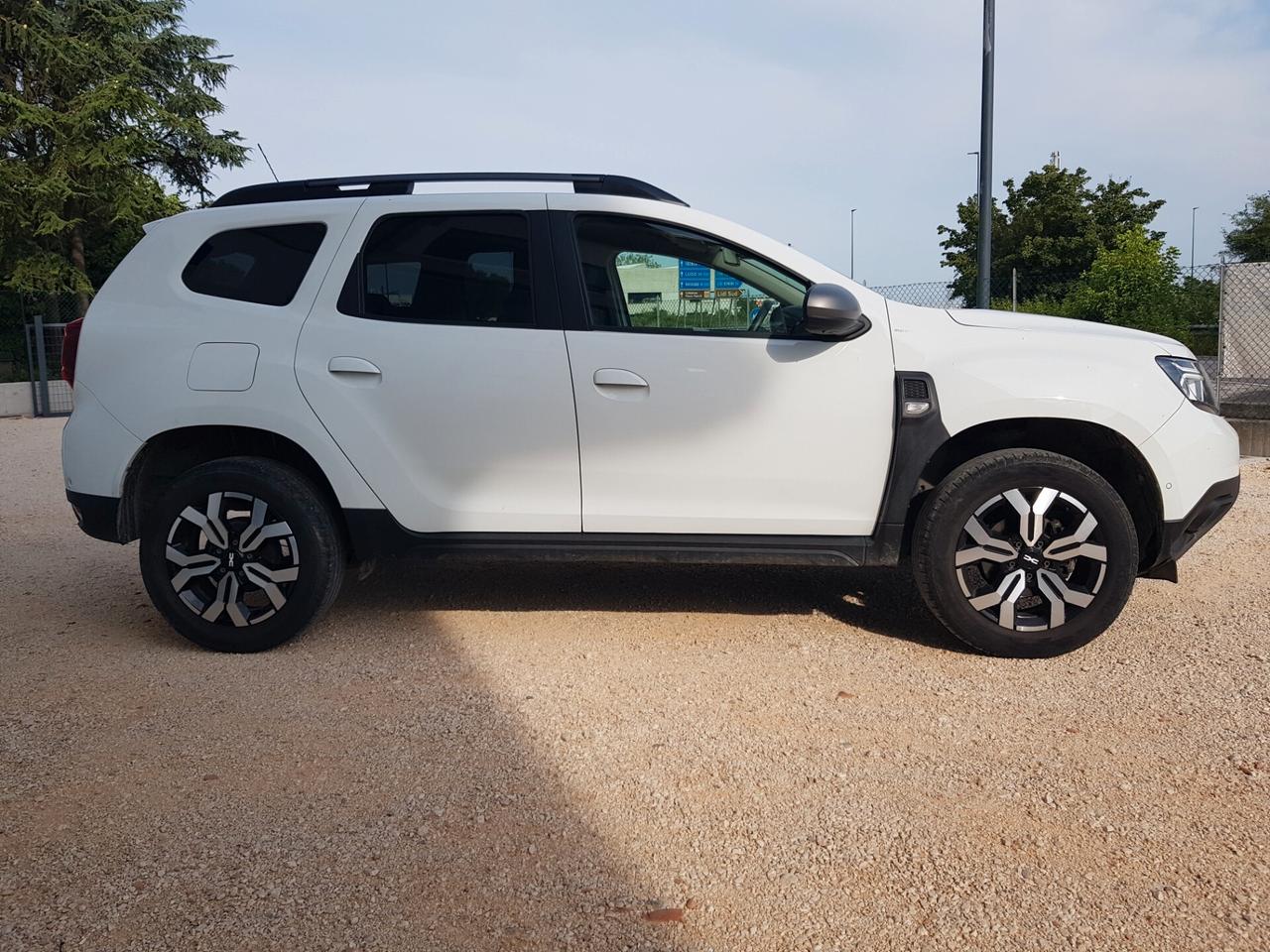 Dacia Duster Eco-G 100 CV Essential