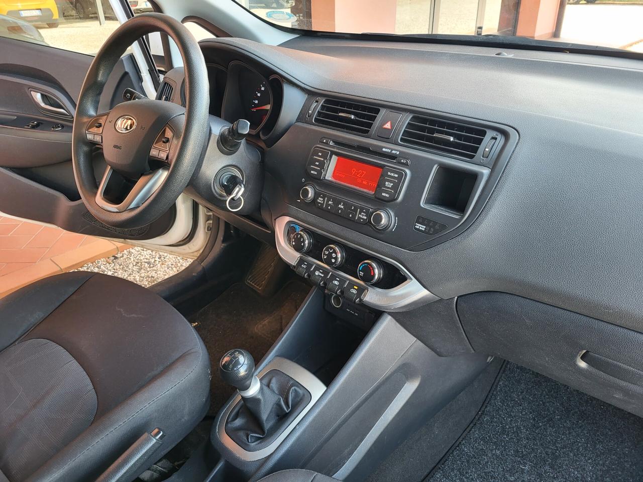 Kia Rio 1.2 CVVT 5p. Cool