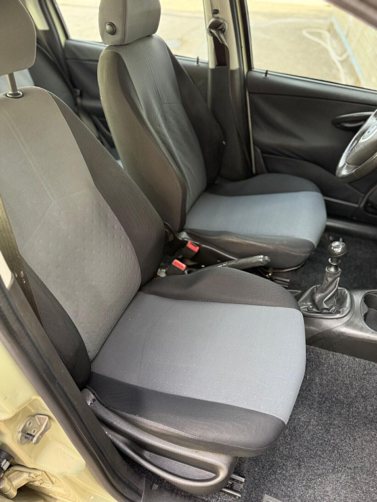 Fiat punto 5porte 1.2 benzina NEOPATENTATI