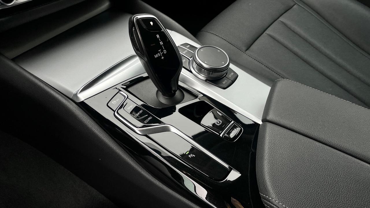 BMW 520D TOURING 2.0 LUXURY 190CV - FULL LED, PELLE, SEDILI ELETTRICI