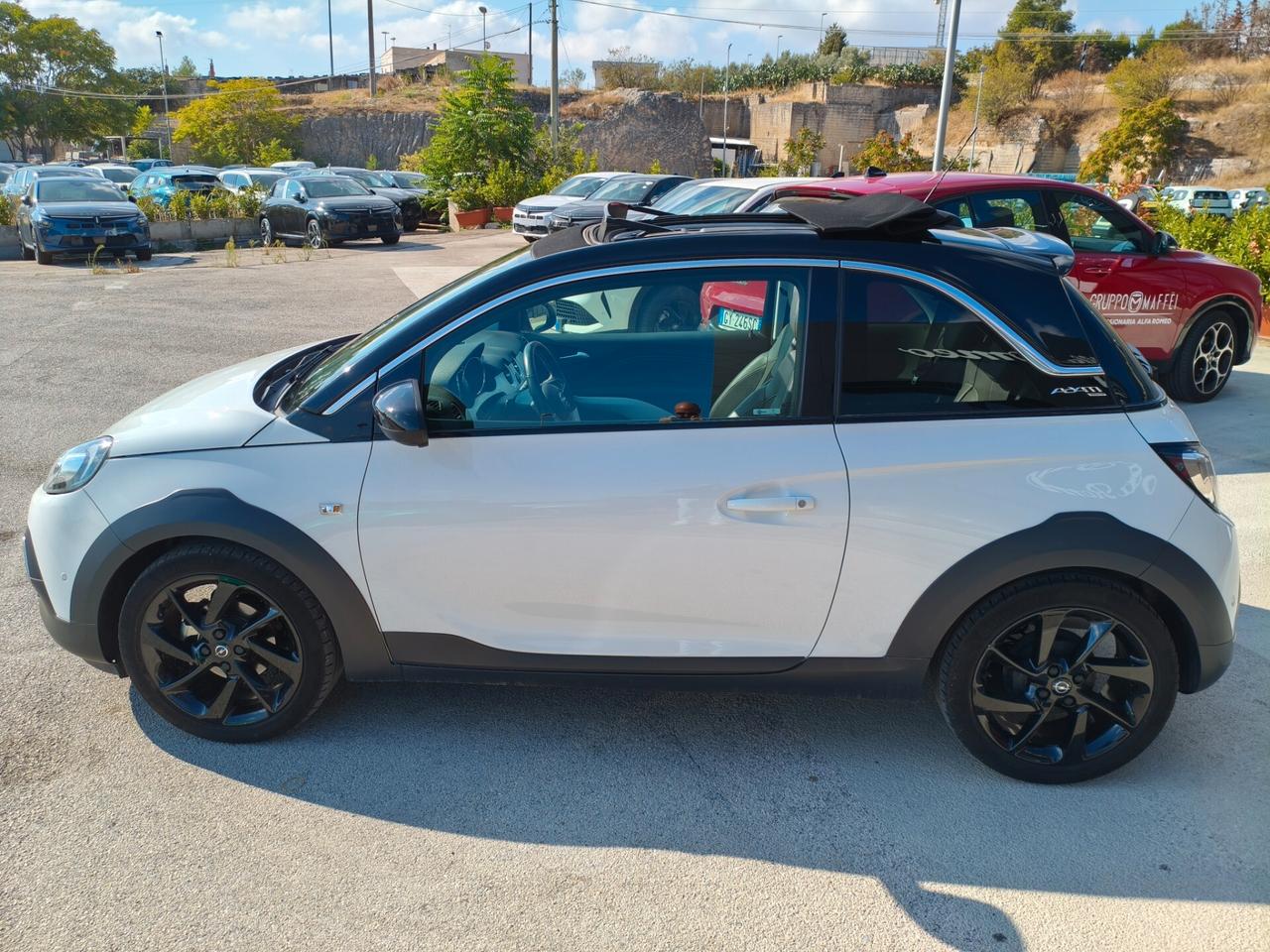 Opel Adam Rocks 1.4 87 CV cabrio auto
