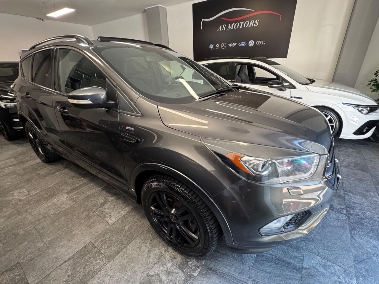 Ford Kuga 1.5 TDCI 120 CV ST-Line Tetto Apribile