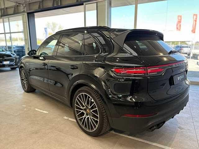 Porsche Cayenne 3.0 V6 E-Hybrid