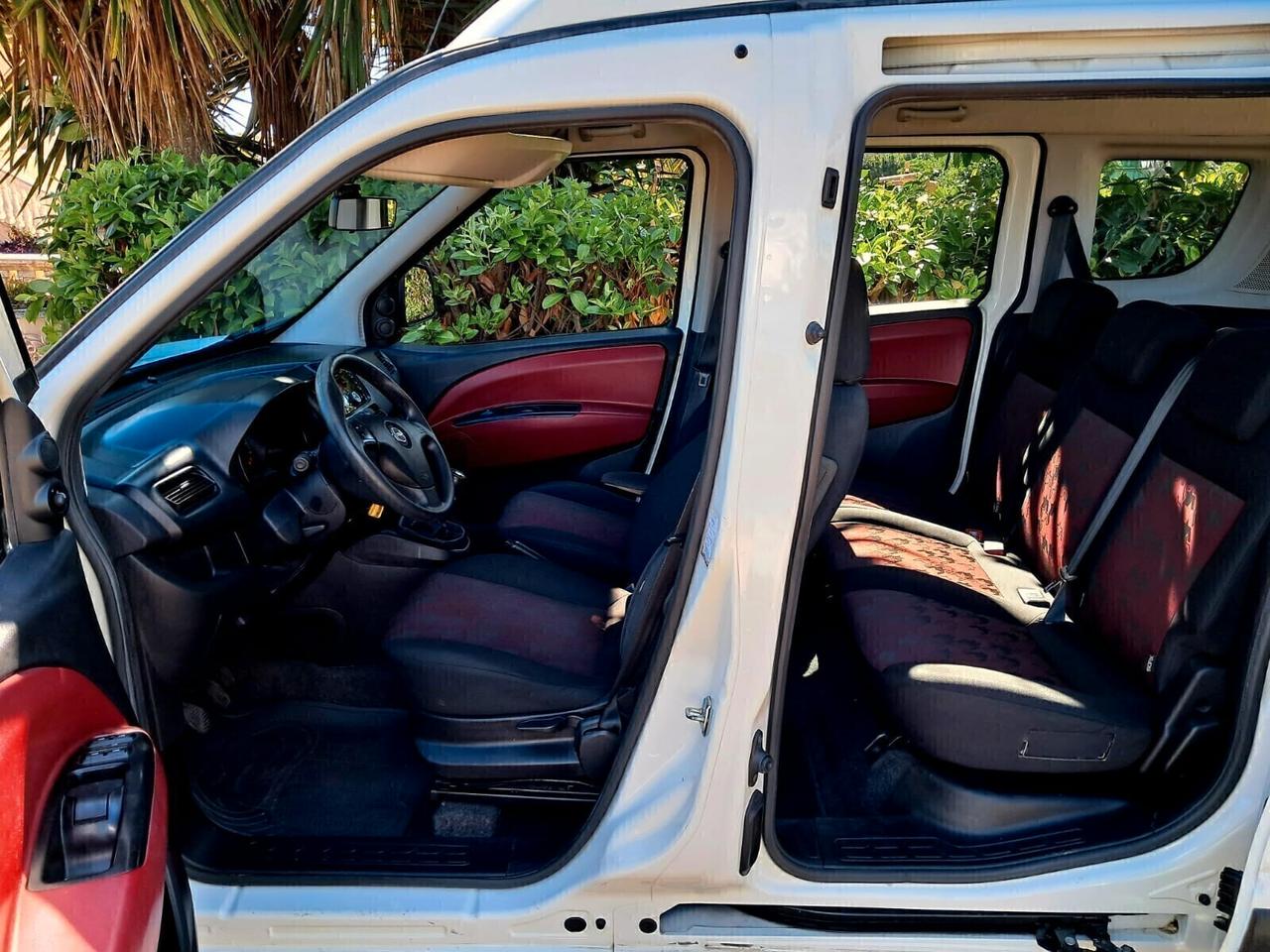 Fiat Doblo EURO 6 TETTO ALTO TRASPORTO DISABILI