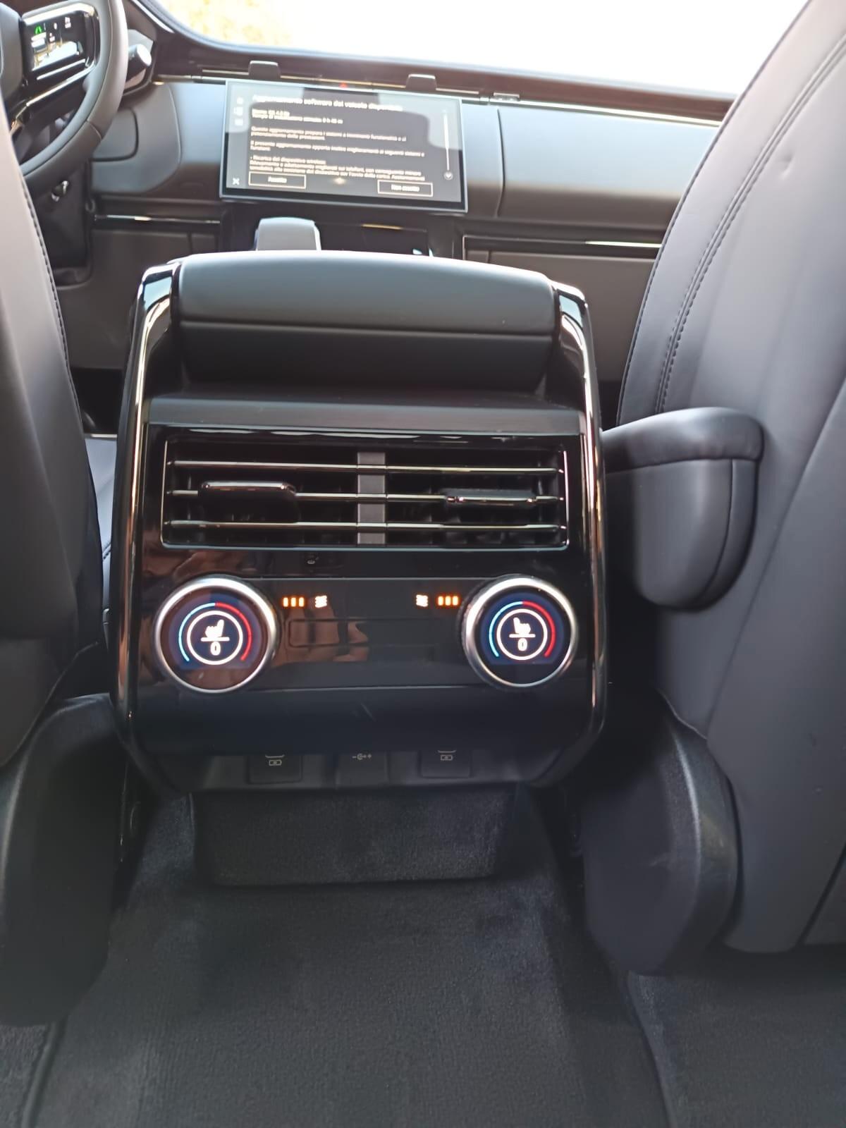 Land Rover Range Sport 3.0D l6 300 CV Dynamic HSE
