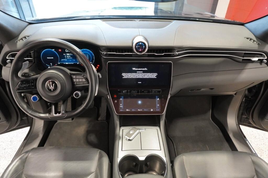 MASERATI GRECALE 2.0 250CV AUTOMATIC MHEV AWD GT ( FARI LED - COCKPIT - TETTO PANORAMICO APR. - PELLE - ADAPTIVE CRUISE - NAVI - MIRROR - PDC - TELECAMERA POST. - CERCHI 20 )