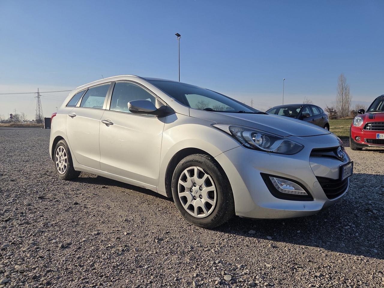 HYUNDAI I30 1.6DIESEL 81KW DEL 2013