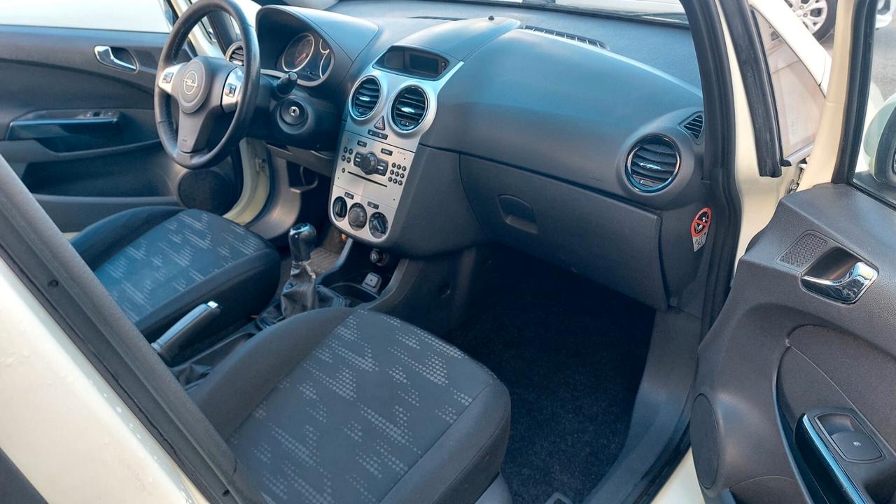Opel Corsa 1.2 5 porte Elective