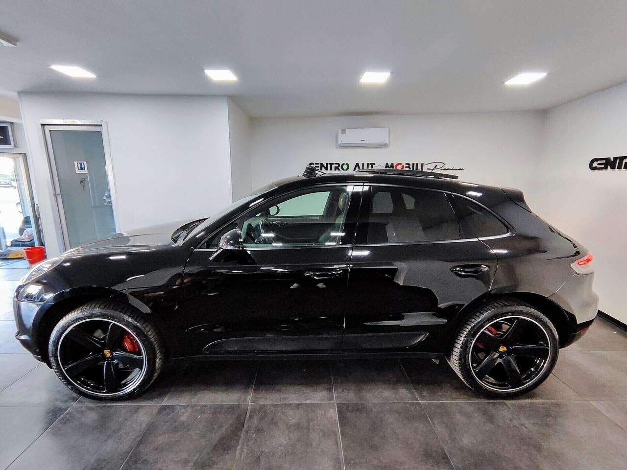 Porsche Macan 2.0 245cv Tetto Led