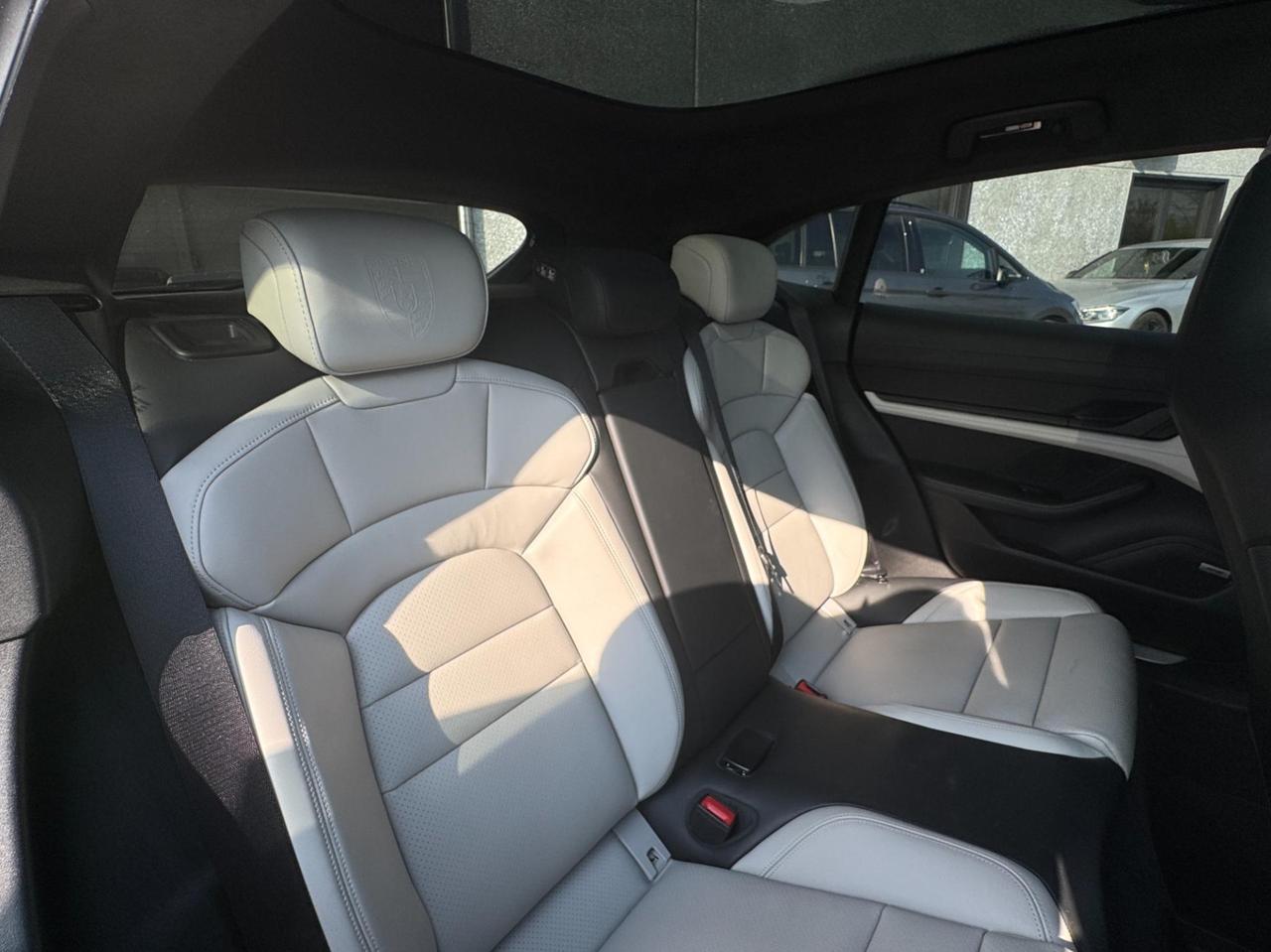 Porsche Taycan Cross Turismo Turbo 5p.ti