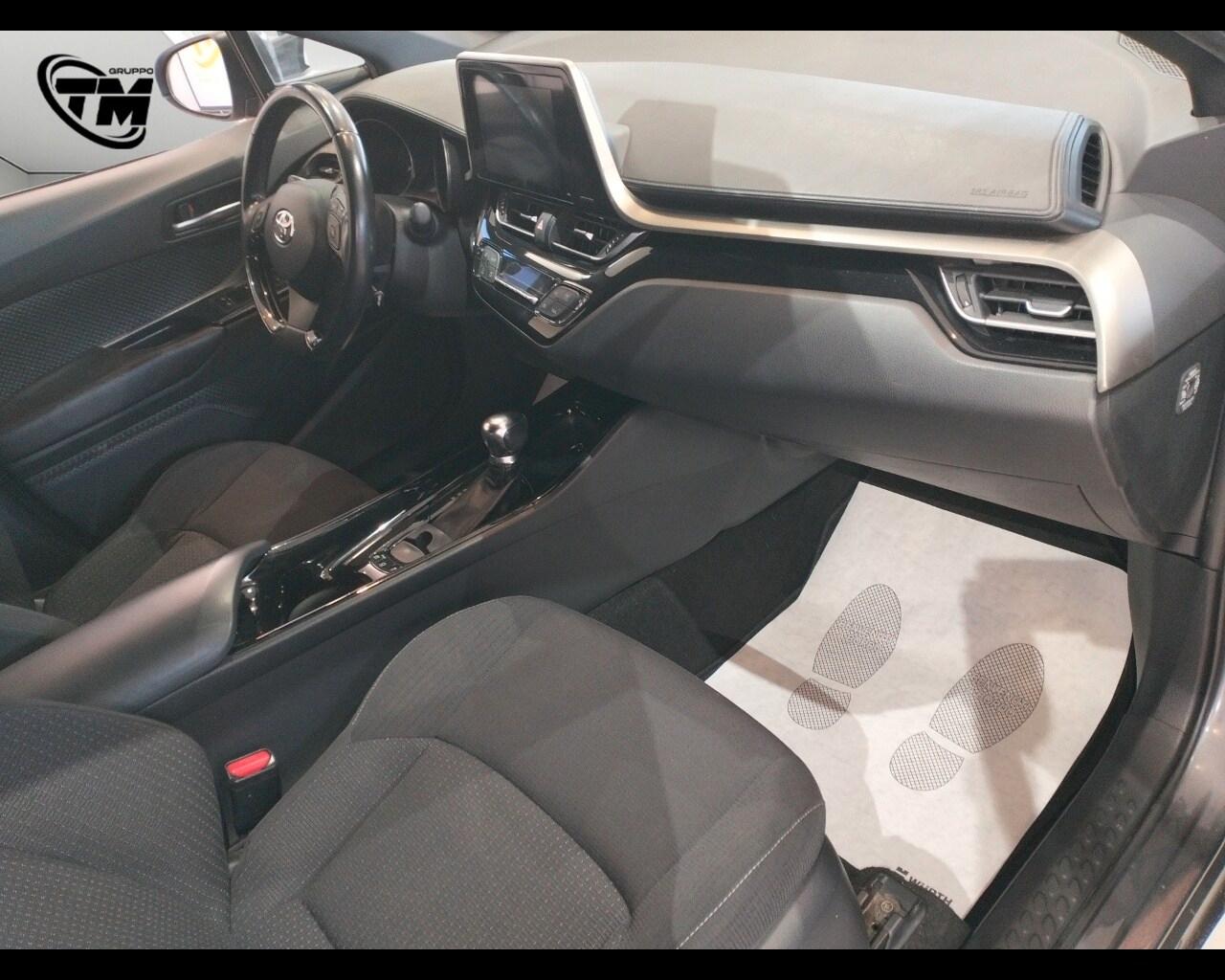 TOYOTA C-HR (2016-2023) C-HR 1.8 Hybrid E-CVT T...