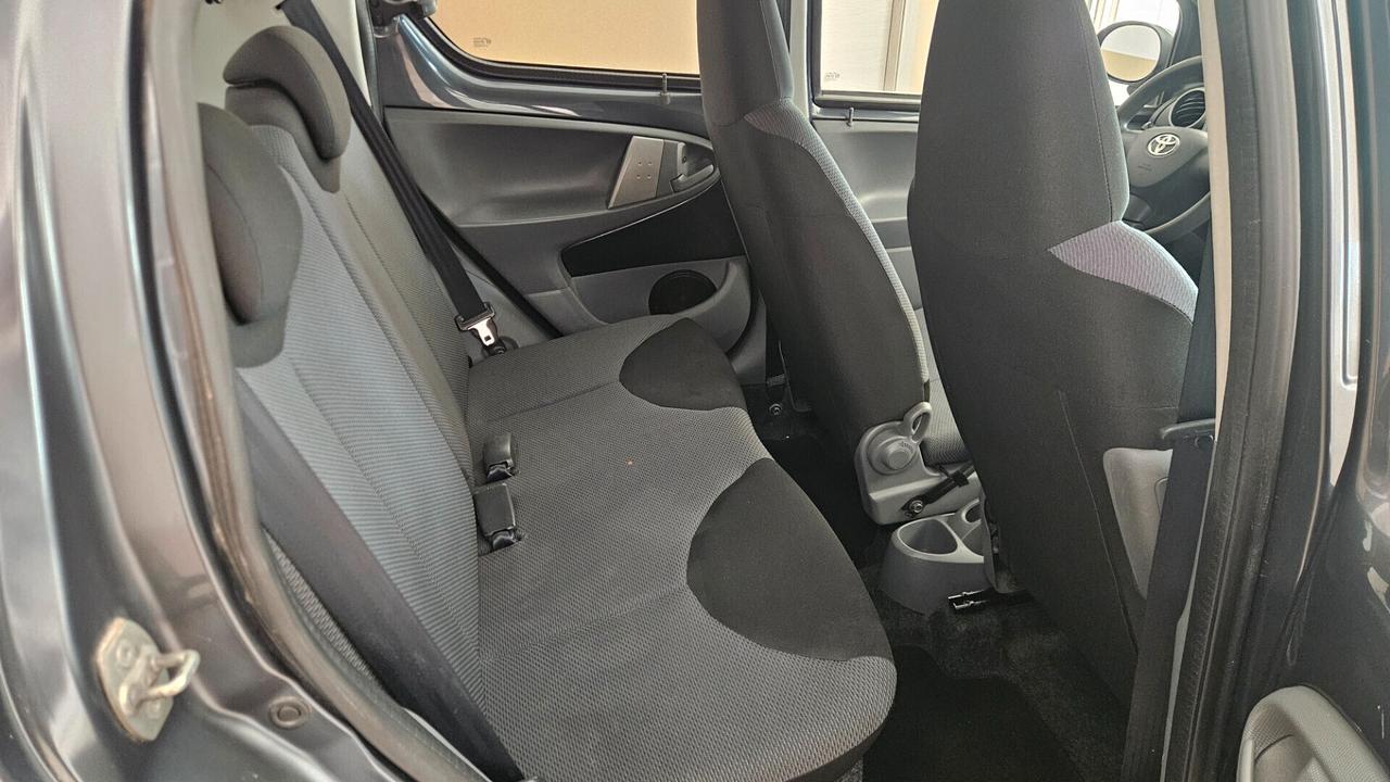 Toyota Aygo 1.0 12V VVT-i 5 porte