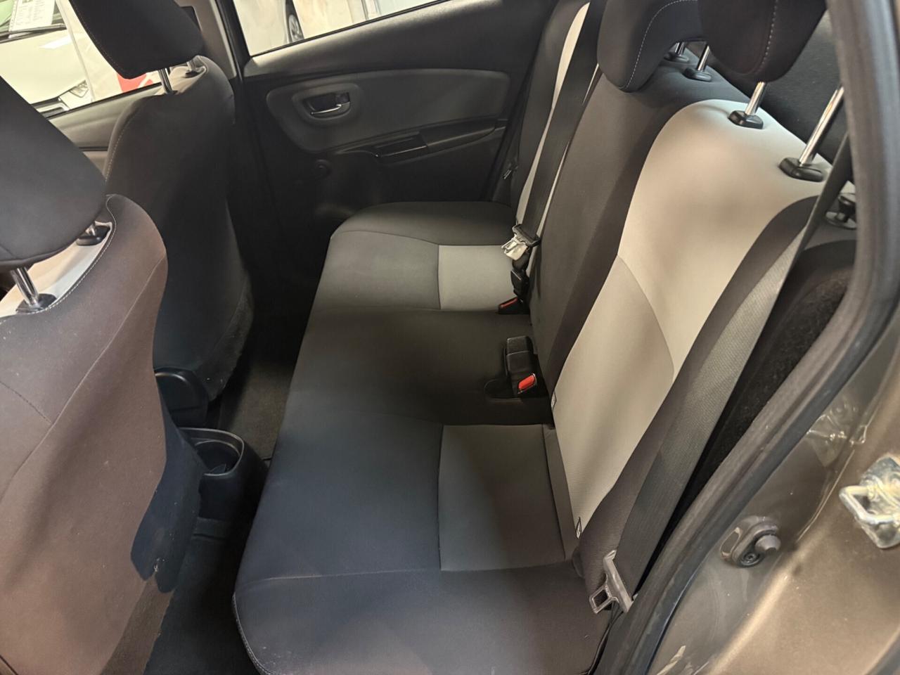 Toyota Yaris 1.5 Hybrid Grey Edition Auto 73CV