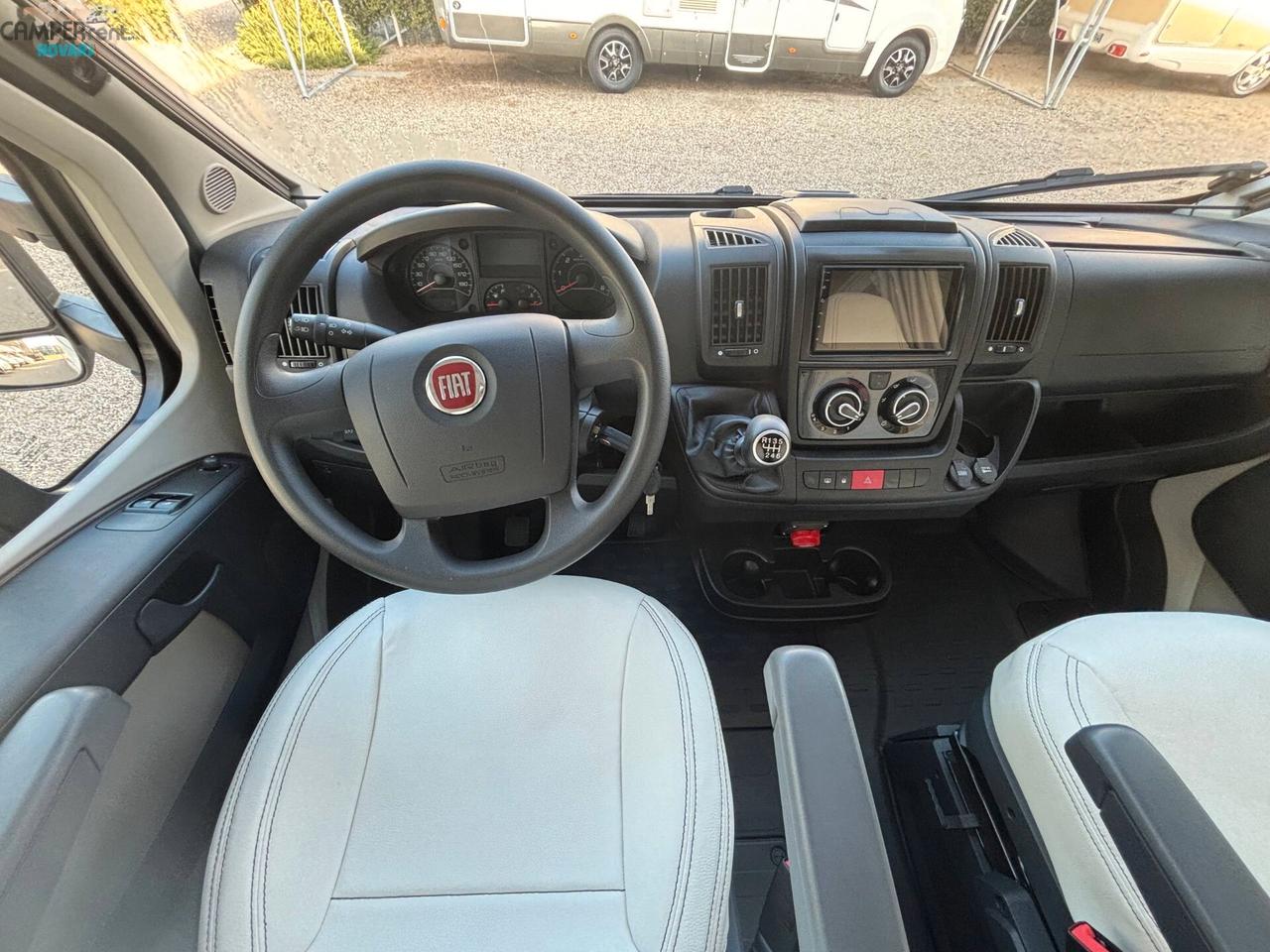 CI MAGIS 65 XT - Semintegrale con letto nautico ad altezza variabile ed ampio garage