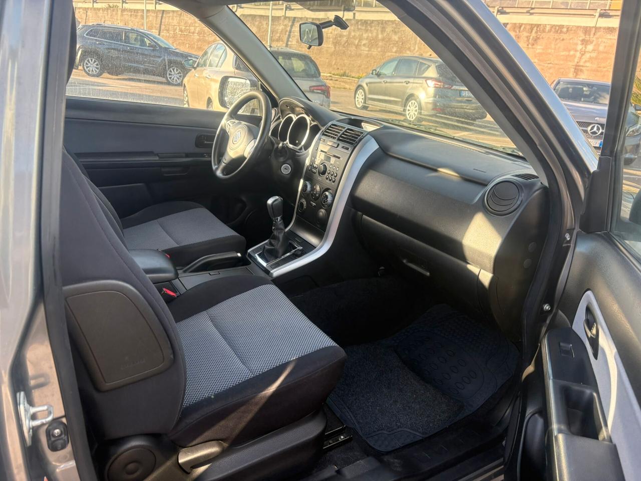 Suzuki Grand Vitara 1.9 DDiS 3 porte