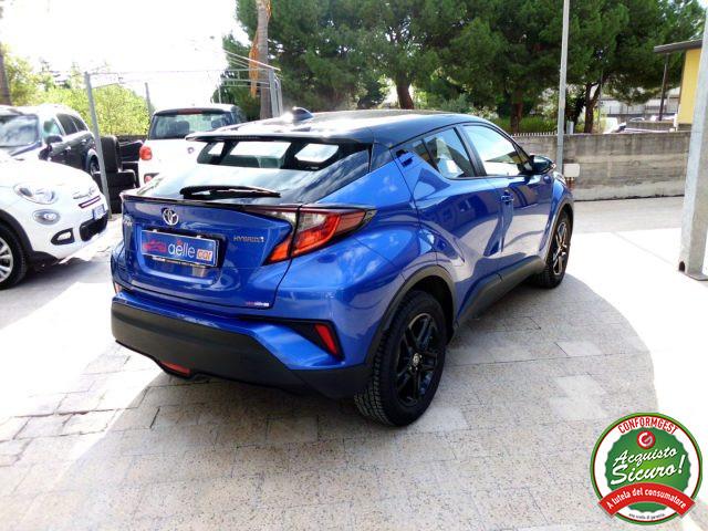 TOYOTA C-HR 1.8 Hybrid E-CVT Business