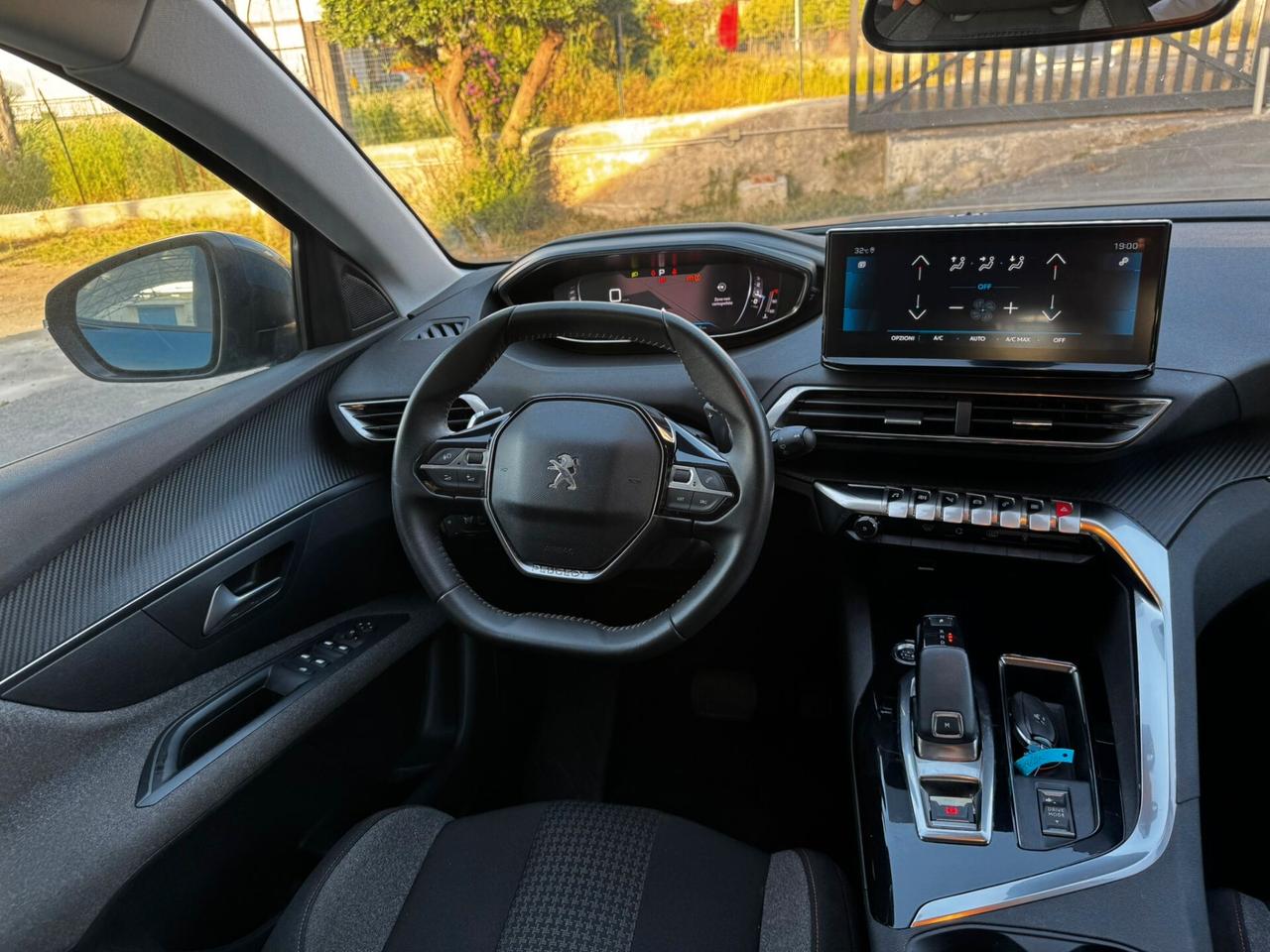 Peugeot 3008 BlueHDi 130 S&S EAT8 Allure