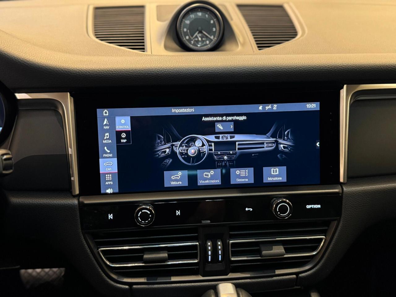 Porsche Macan 2.0 Rent to buy