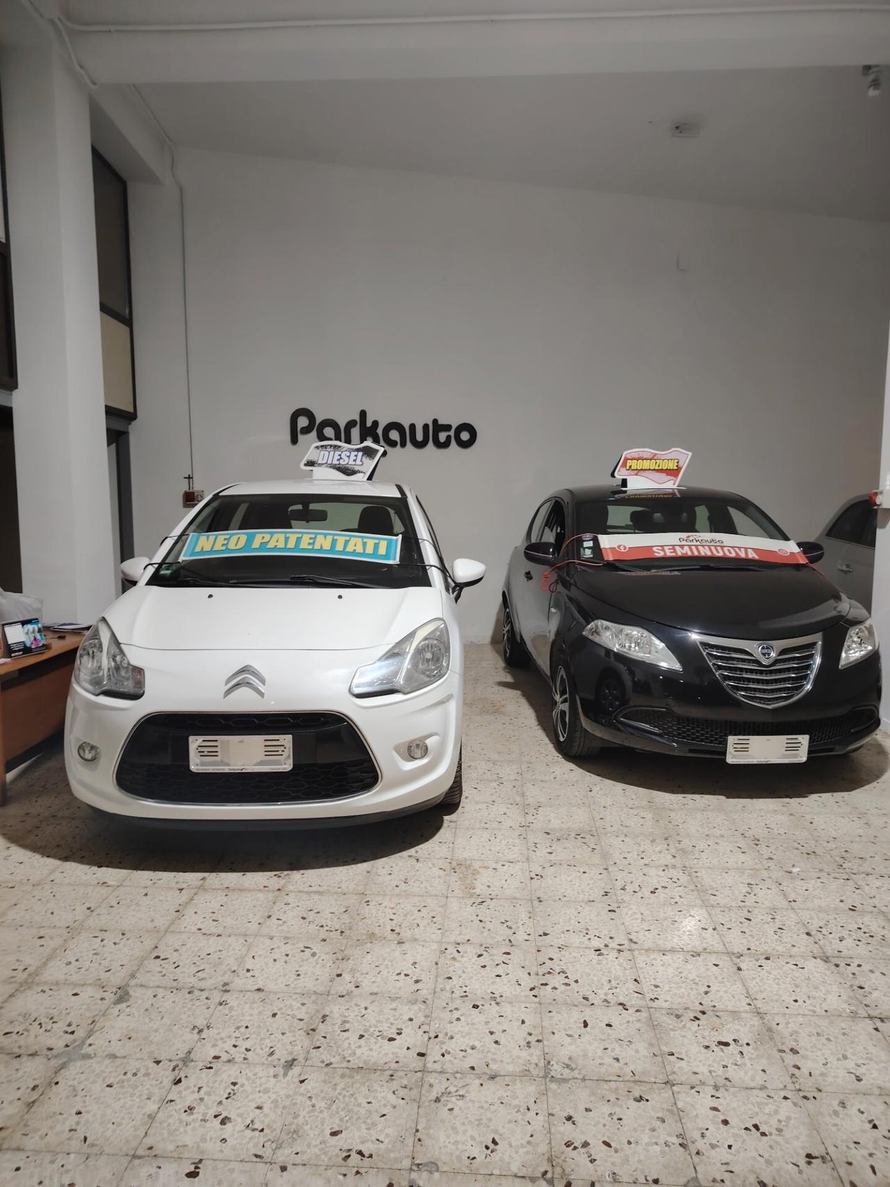 Lancia Ypsilon 1.2 69 CV 5 porte Elefantino