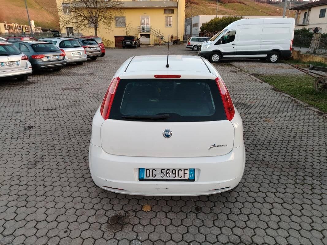 Fiat Punto 1.4 Dynamic 77cv 5p