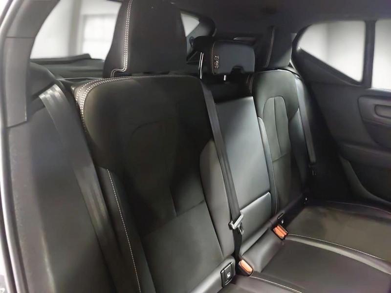 VOLVO XC40 T5 PLUG-IN HYBRID AUTO RECHARGE R-DESIGN SUV
