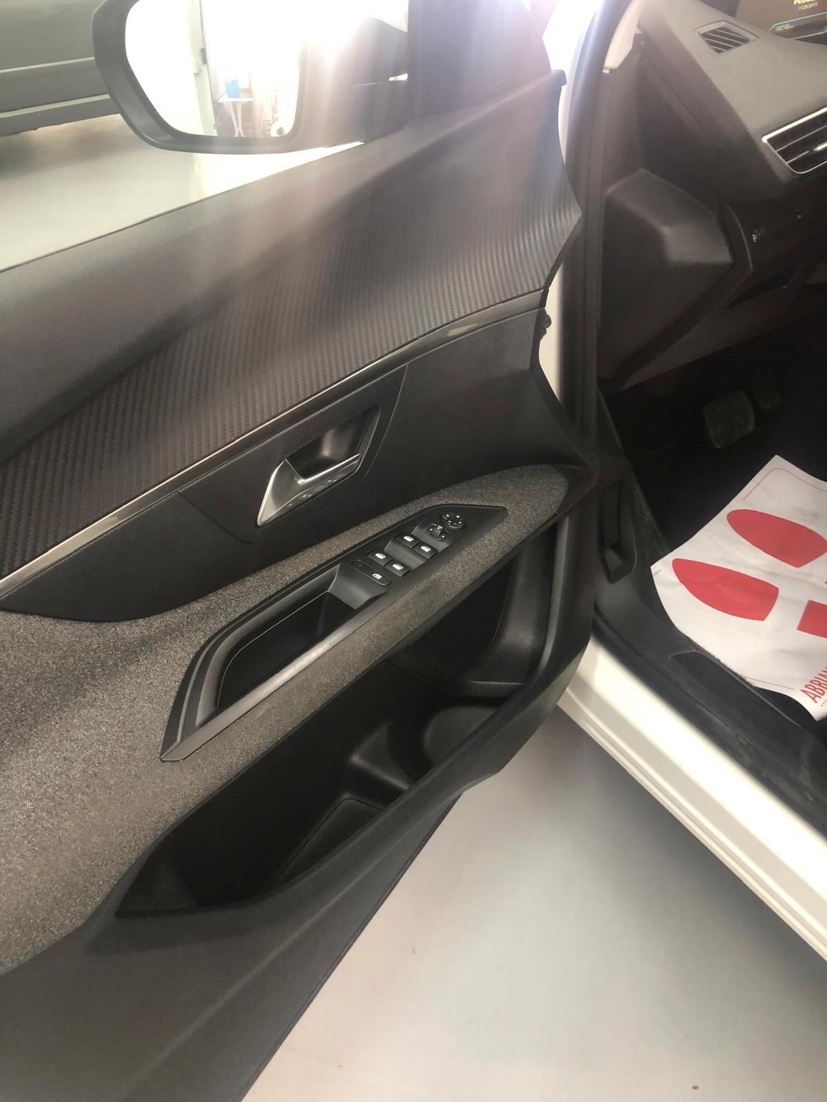 Peugeot 3008 BlueHDi 120 S&S EAT6 Business
