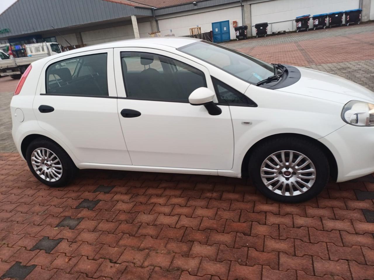 Fiat Punto 1.3 MJT II SeS 95 CV 5P Lounge